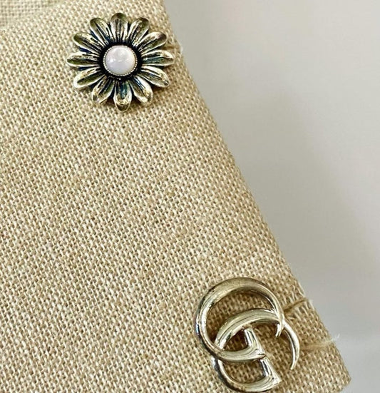 GUCCI DOUBLE G FLOWER STUD EARRINGS