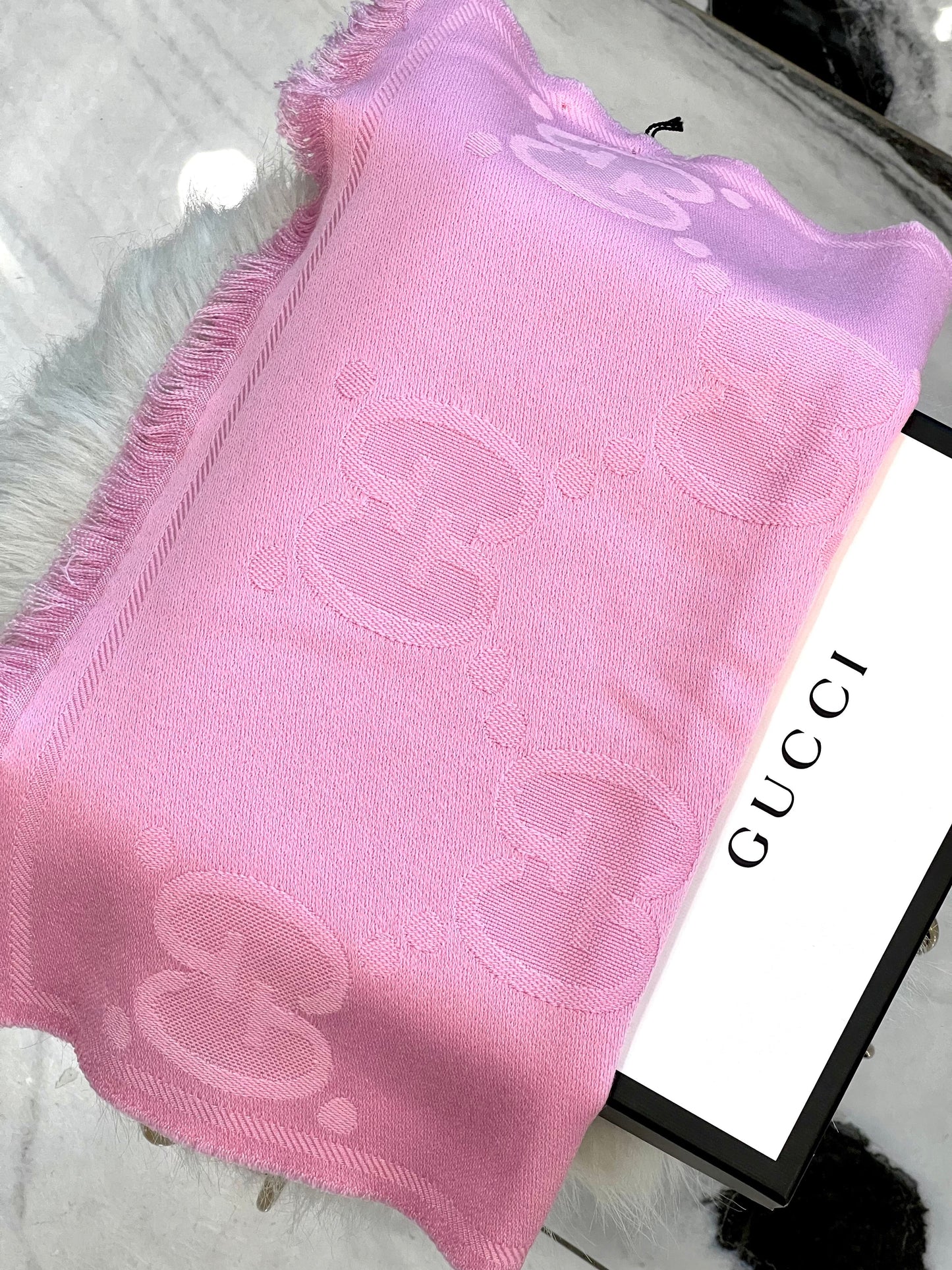 GUCCI GG MONOGRAM SCARF