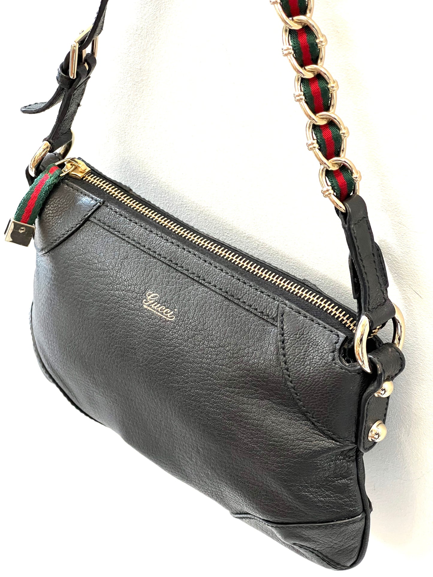 GCI CAPRI CHAIN SHOULDER BAG