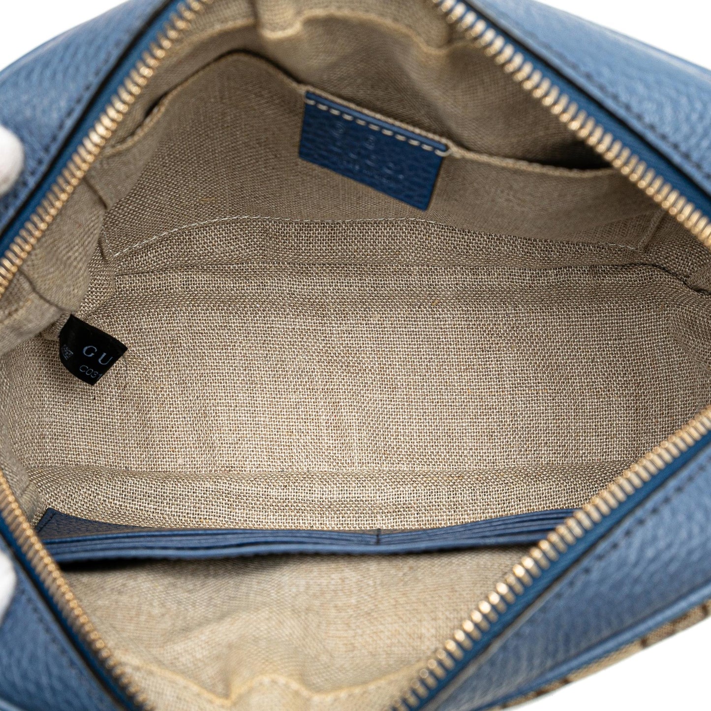 Gucci GG Canvas Bree Crossbody (7cQ2MN)