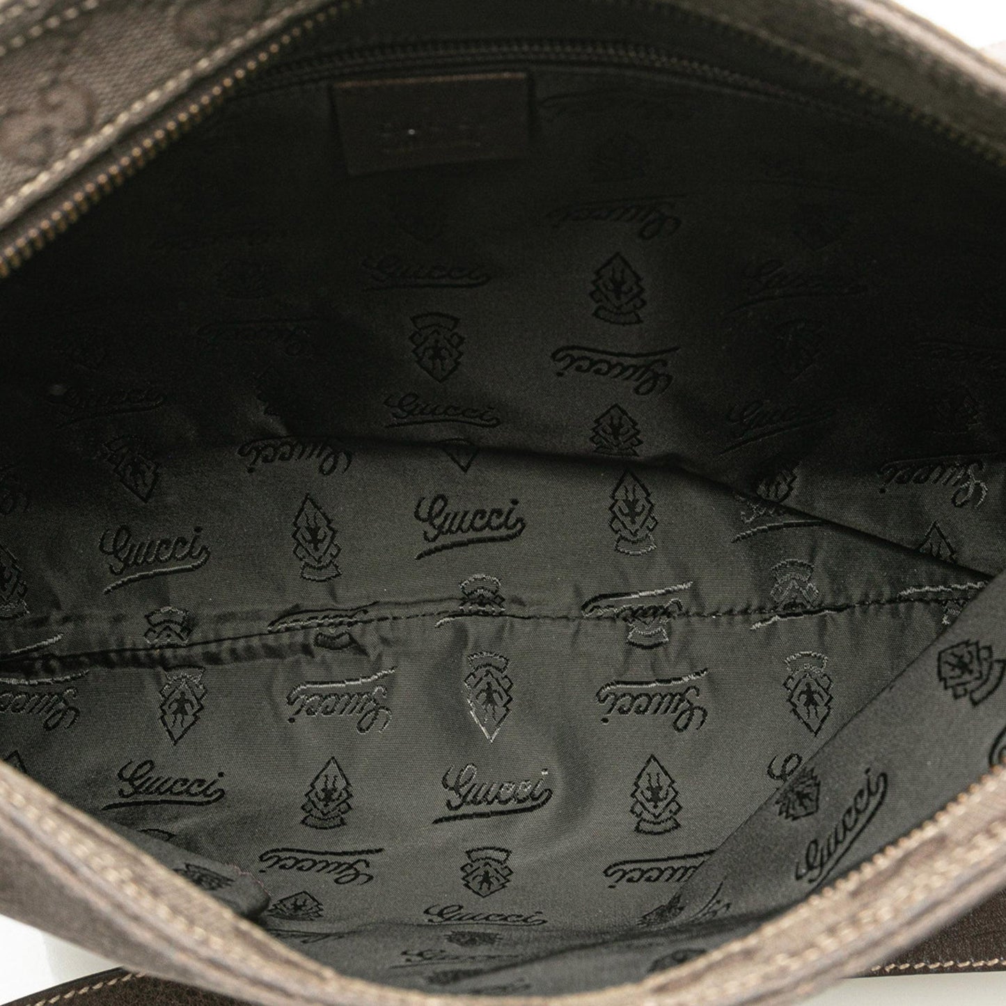 Gucci GG Canvas Crossbody (2o6e7J)