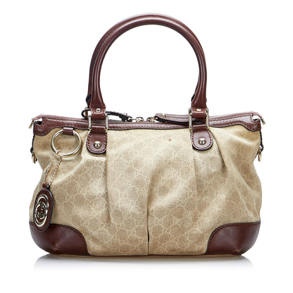 Gucci GG Canvas Sukey Handbag (LfFuDr)