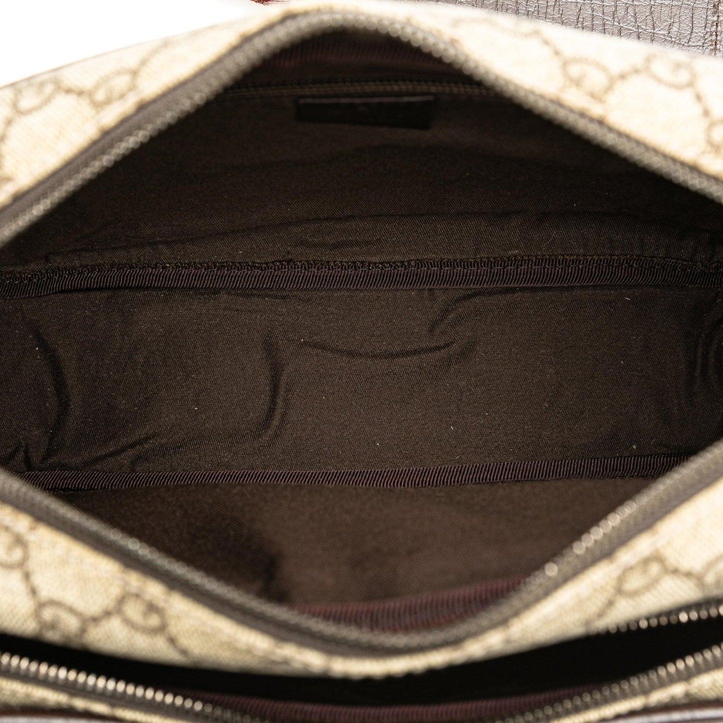 Gucci GG Supreme Crossbody Bag (liEgwg)