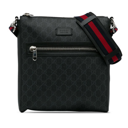 Gucci Medium GG Supreme Messenger Bag (WOpgdu)