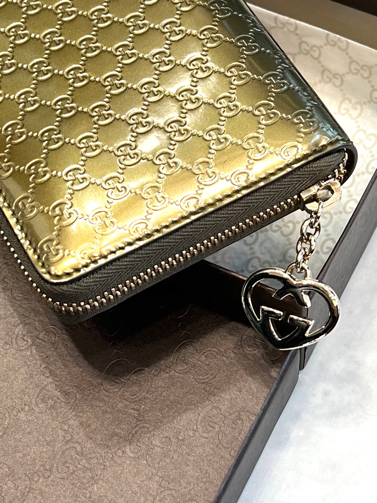 GCI METALLIC MICROGCISSIMA ZIP AROUND WALLET