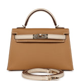 Hermes Special Order (HSS) Kelly 20 Sellier Biscuit and Craie Epsom Permabrass Hardware