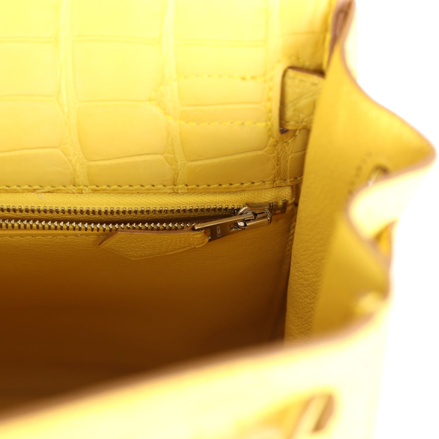 Hermes Kelly Retourne 28 Mimosa Matte Alligator Mississippiensis Palladium Hardware
