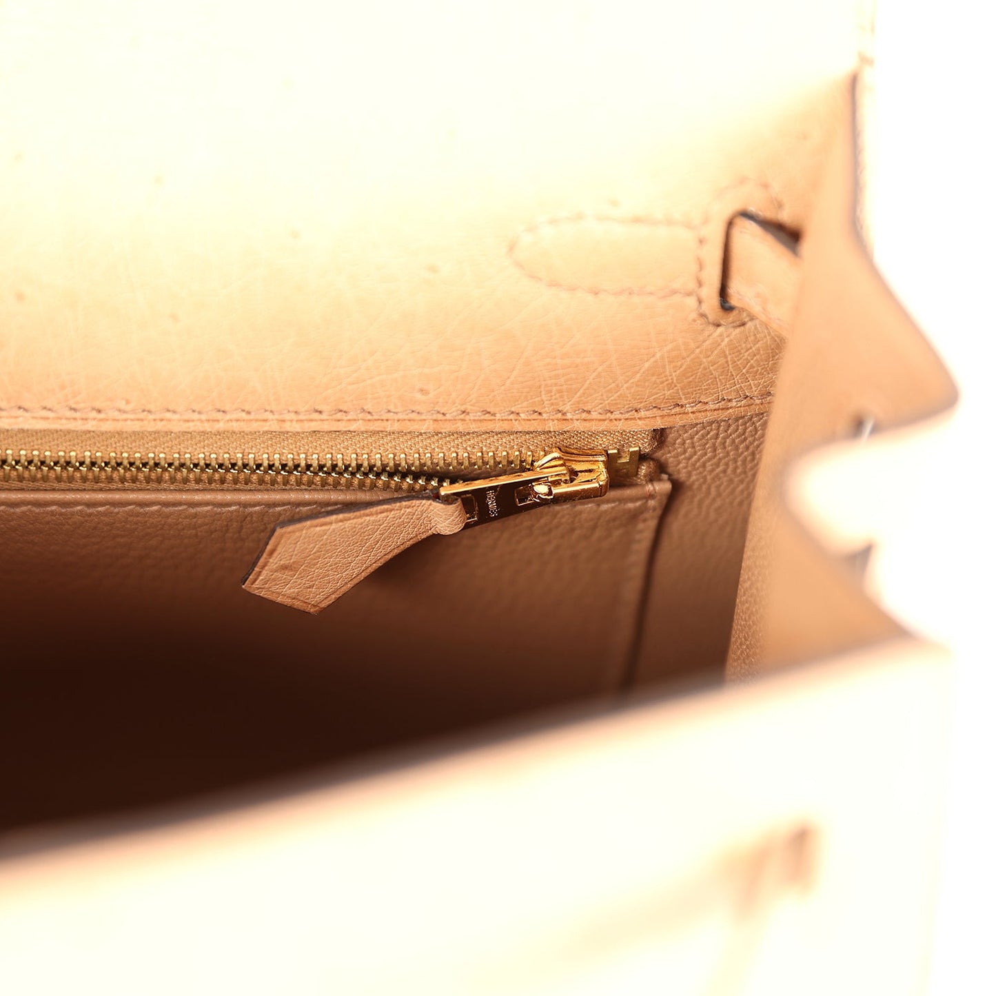 Hermes Kelly Sellier 25 Chai Ostrich Gold Hardware