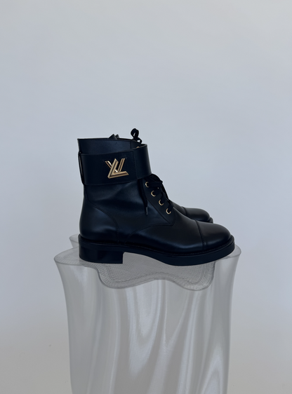 Louis Vuitton - Wonderland Flat Ranger
