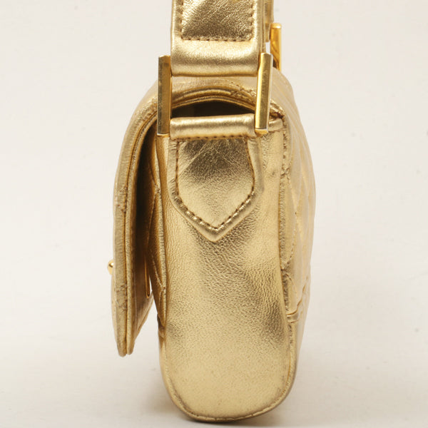 Chanel Around 1990 Made Design Stitchturn-Lock Shoulder Bag Gold