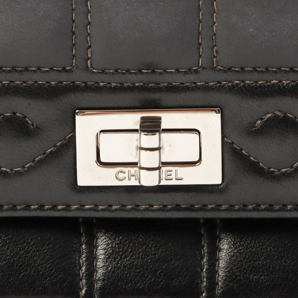 Chanel Around 2000 Made 2.55 Design Stitch Side Cc Mark Mini Chain Bag Dark Navy