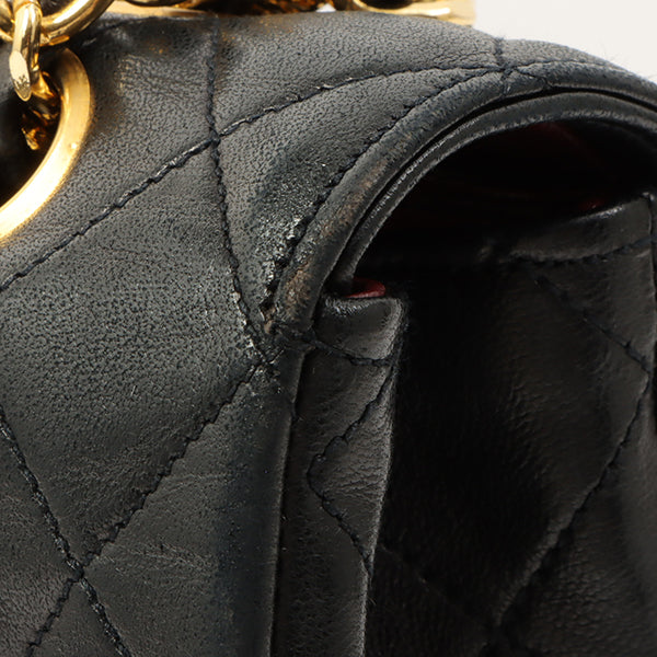 Chanel Around 1990 Made Design Flap Turn-Lock Chain Bag Black
