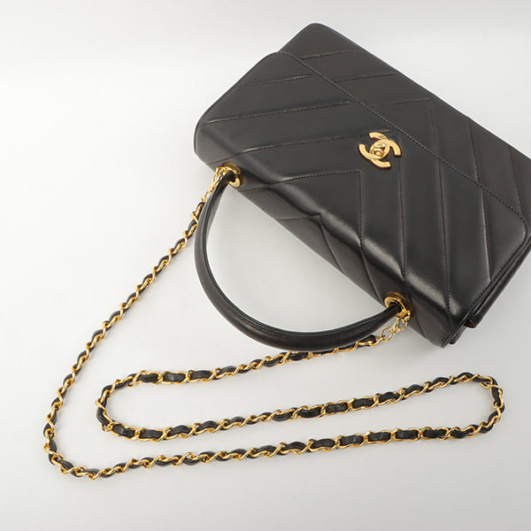 Chanel Around 1998 Chevron Turn-Lock Chain 2Way Bag Black
