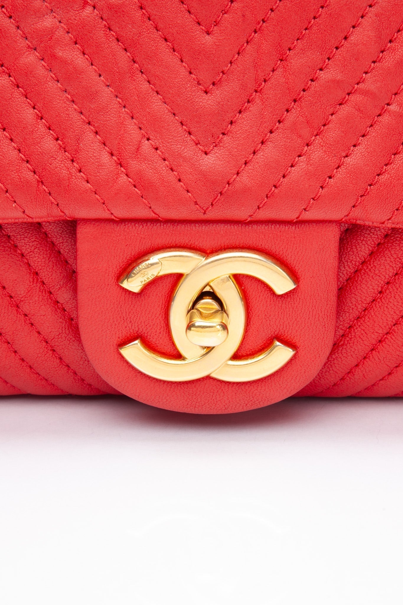 CHANEL Red Medallion Charm Chevron Wrinkled Calfskin Medium Flap Bag