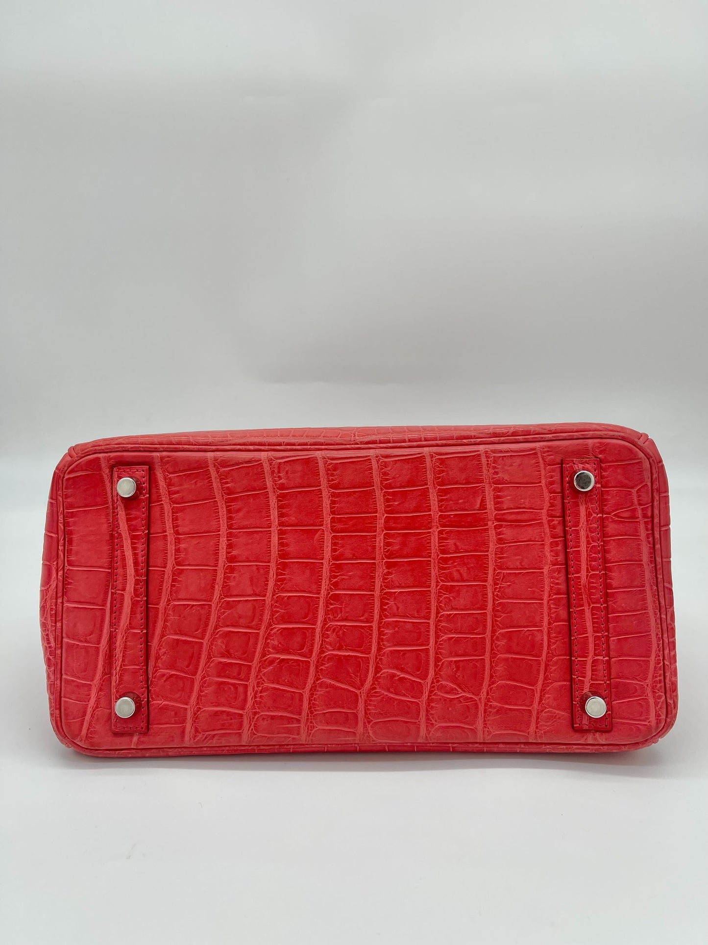 Luxury Hermes Birkin 30 Alligator Matte Bougainvillier Palladium Hardware