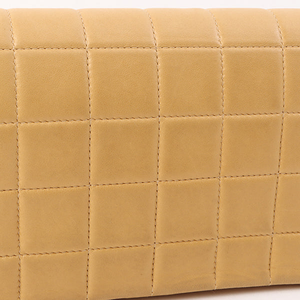 Chanel Around 2001 Made Chocobar Turn-Lock Chain Bag Beige