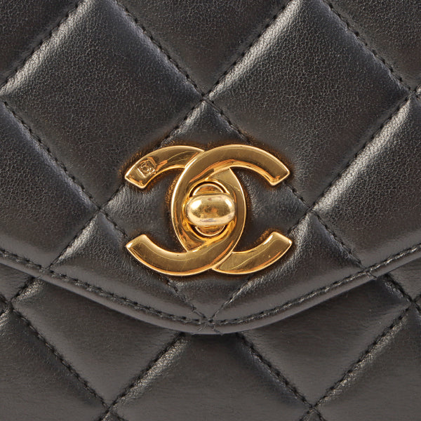 Chanel Around 1997 Made V Flap Turn-Lock Handle Bag Black