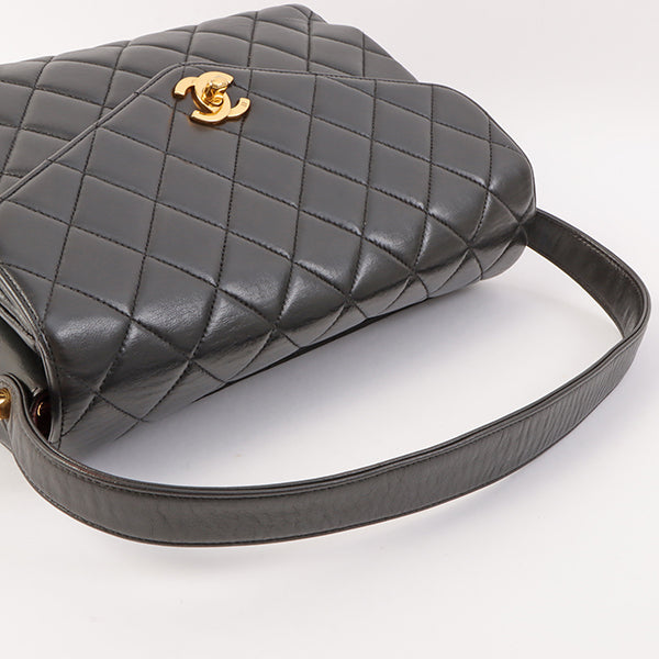Chanel Around 1997 Made V Flap Turn-Lock Handle Bag Black