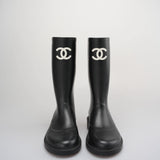 Chanel Classic Rain Boots in Black and White With CC Logo Size 39q