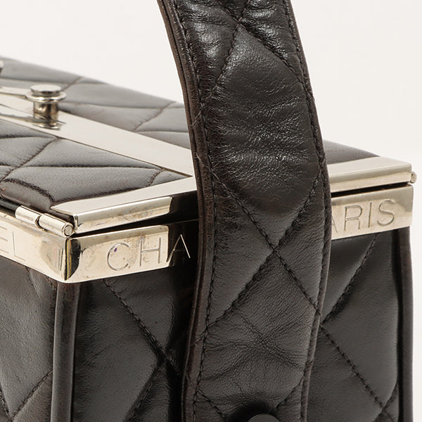 Chanel Around 1997 Made Logo Plate Box Handbag Black/Silver