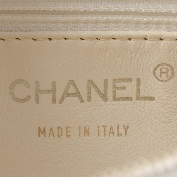 Chanel Around 2002 Made Chocolate Bar Stitch Cc Mark Plate Chain Bag White