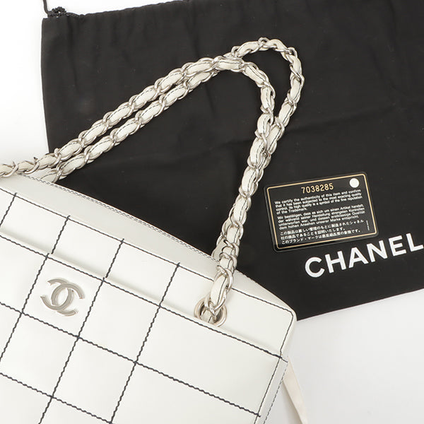 Chanel Around 2002 Made Chocolate Bar Stitch Cc Mark Plate Chain Bag White