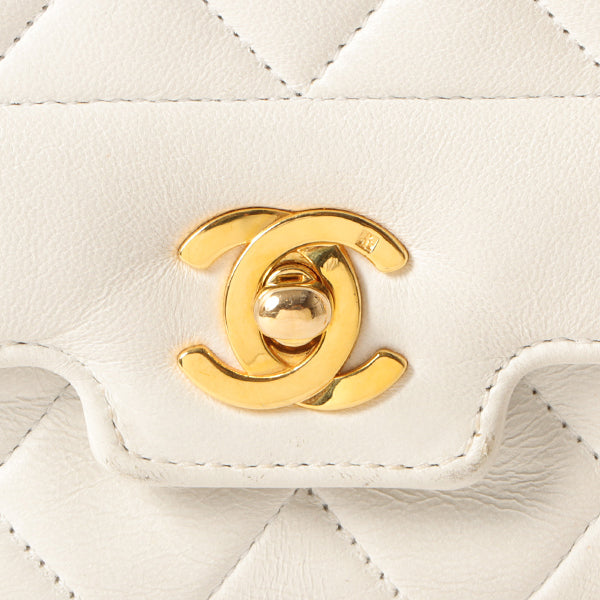 Chanel Around 1992 Made Edge Design Flap Turn-Lock Bijou Chain Bag White