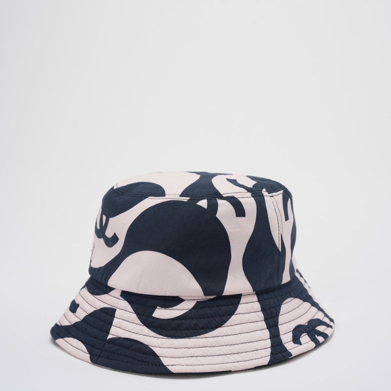 Chanel CC Bucket Hat in Navy and Ivory Cotton – Size S