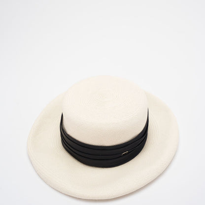 Chanel Straw Boater Hat in White and Black with CC Logo – Size M