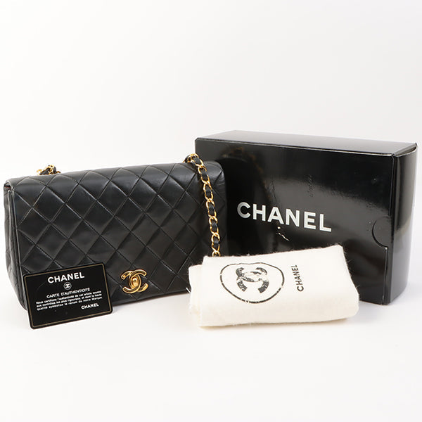 Chanel Around 1990 Made Full Flap Chain Bag 23Cm Black