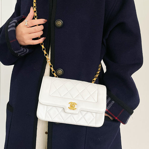 Chanel Around 1992 Made Edge Design Flap Turn-Lock Bijou Chain Bag White