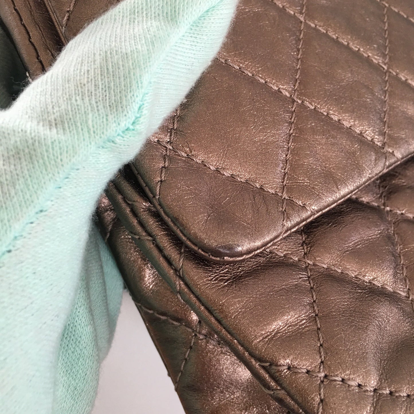 CHANEL 2.55 Shoulder Bag in Metallic Leather