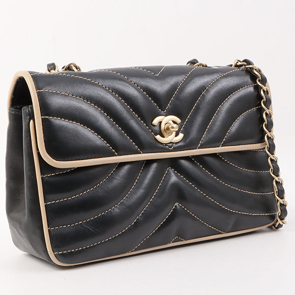 Chanel Around 2003 Made Bicolor Straight Flap Turn-Lock Chain Bag Black/Beige