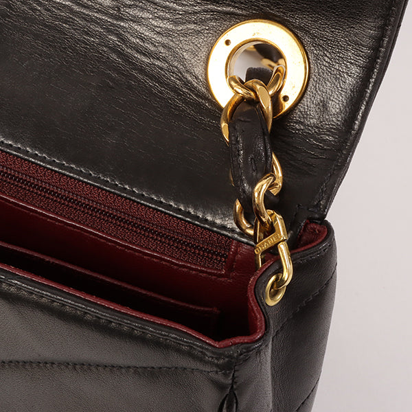 CHANEL Around 1995 Made Chevron Stitch V Flap Turn-Lock Chain Bag Black