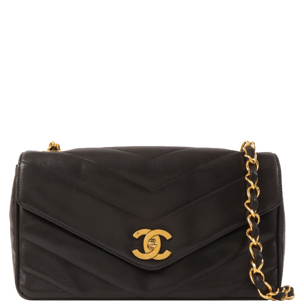 CHANEL Around 1995 Made Chevron Stitch V Flap Turn-Lock Chain Bag Black