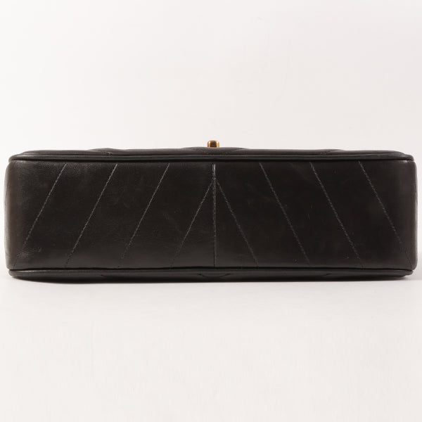 CHANEL Around 1995 Made Chevron Stitch V Flap Turn-Lock Chain Bag Black
