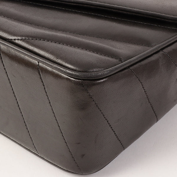 CHANEL Around 1995 Made Chevron Stitch V Flap Turn-Lock Chain Bag Black