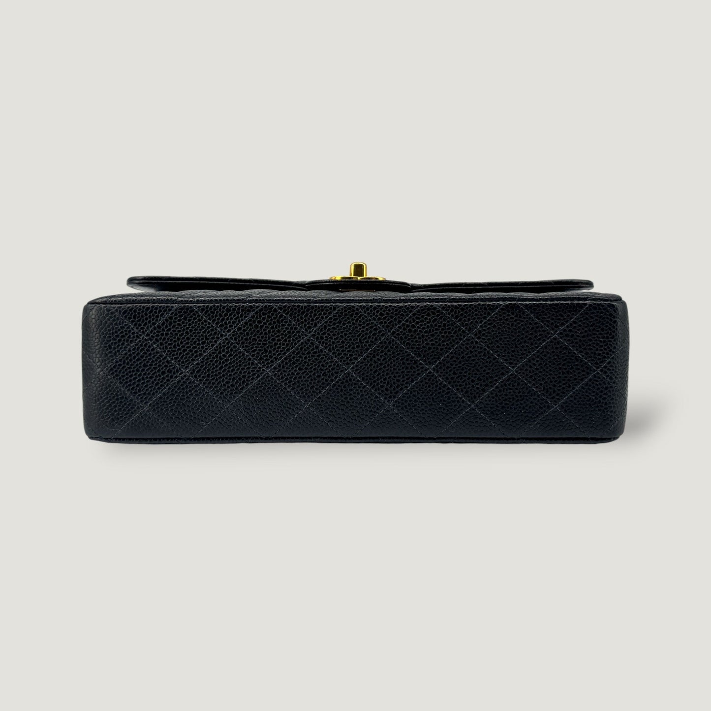CHANEL CLASSIC MEDIUM BAG