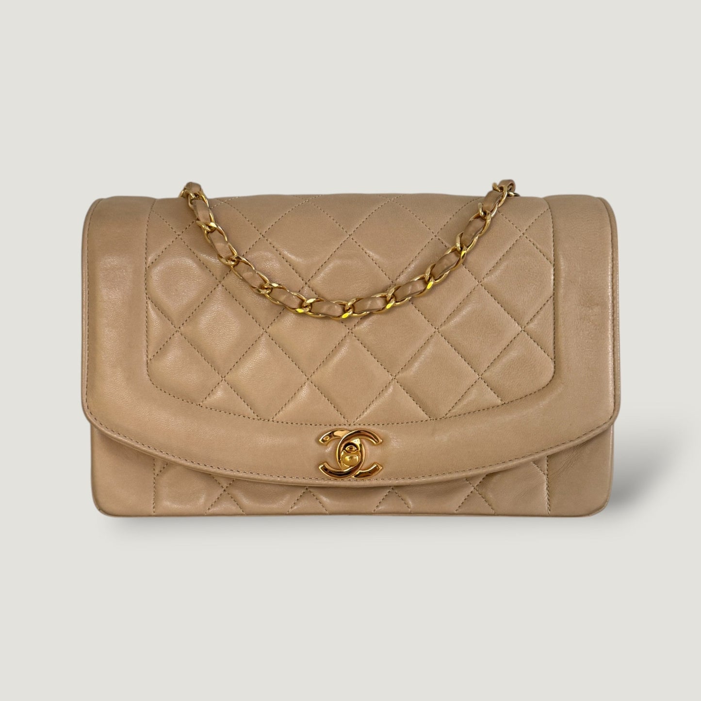CHANEL DIANA MEDIUM BAG