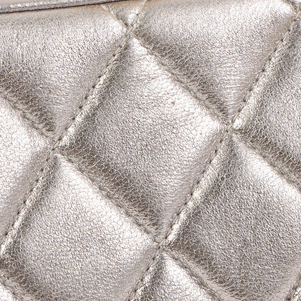 Chanel Around 1997 Made Turn-Lock Metal Clasp Chain Bag Silver