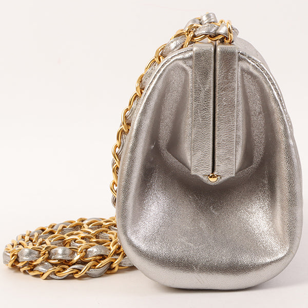Chanel Around 1997 Made Turn-Lock Metal Clasp Chain Bag Silver