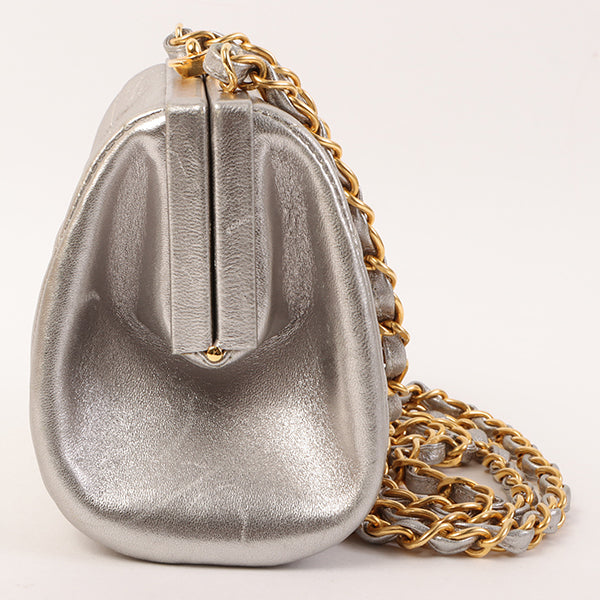 Chanel Around 1997 Made Turn-Lock Metal Clasp Chain Bag Silver