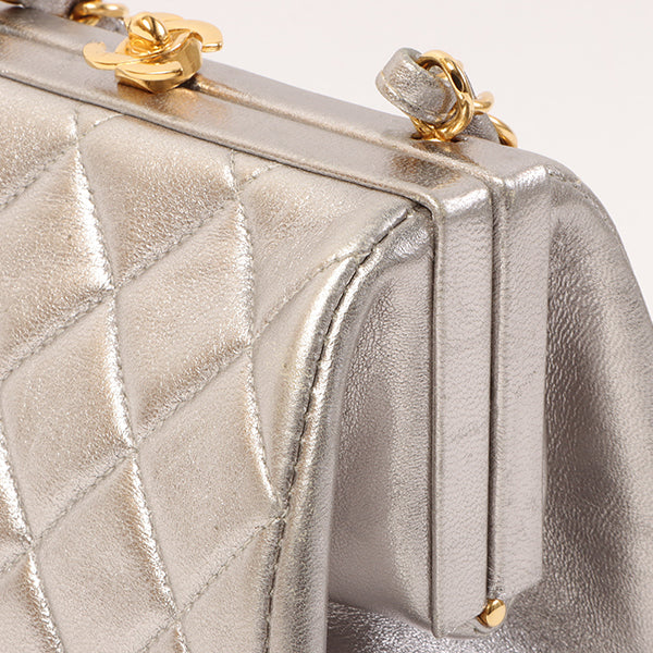 Chanel Around 1997 Made Turn-Lock Metal Clasp Chain Bag Silver