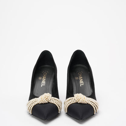 Chanel Black Suede Pearl Grosgrain Pumps size 38½