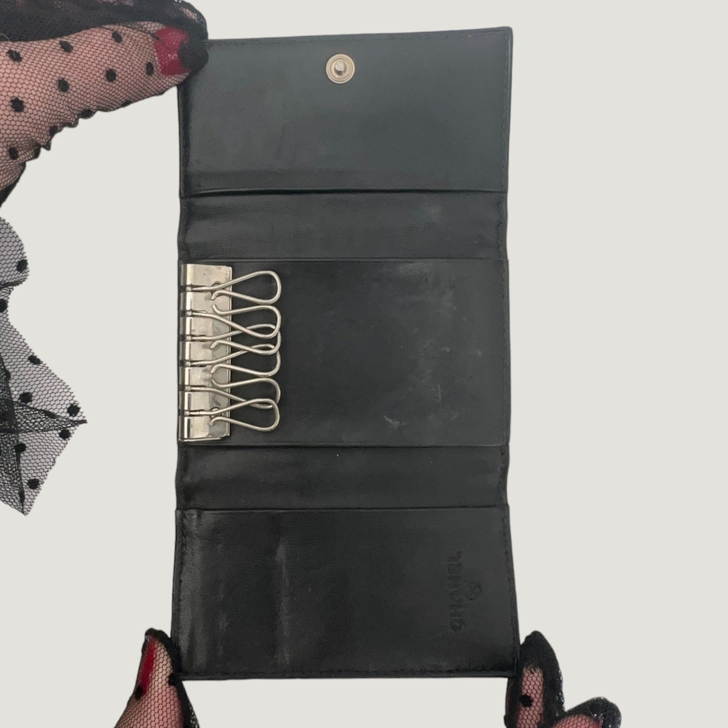 CHANEL KEY HOLDER | PATENT LEATHER