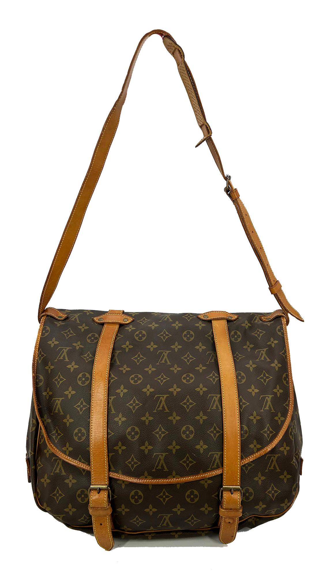 LOUIS VUITTON   Monogram Samur 43 Messenger Shoulder Bag