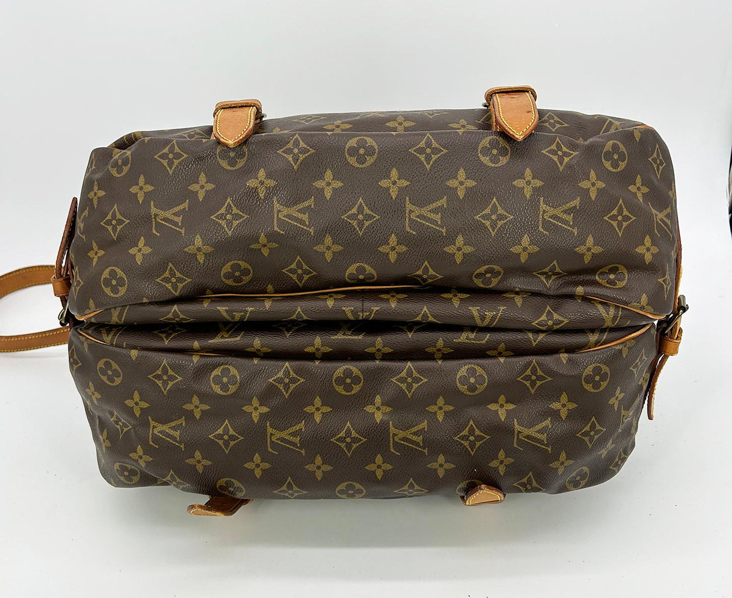 LOUIS VUITTON   Monogram Samur 43 Messenger Shoulder Bag