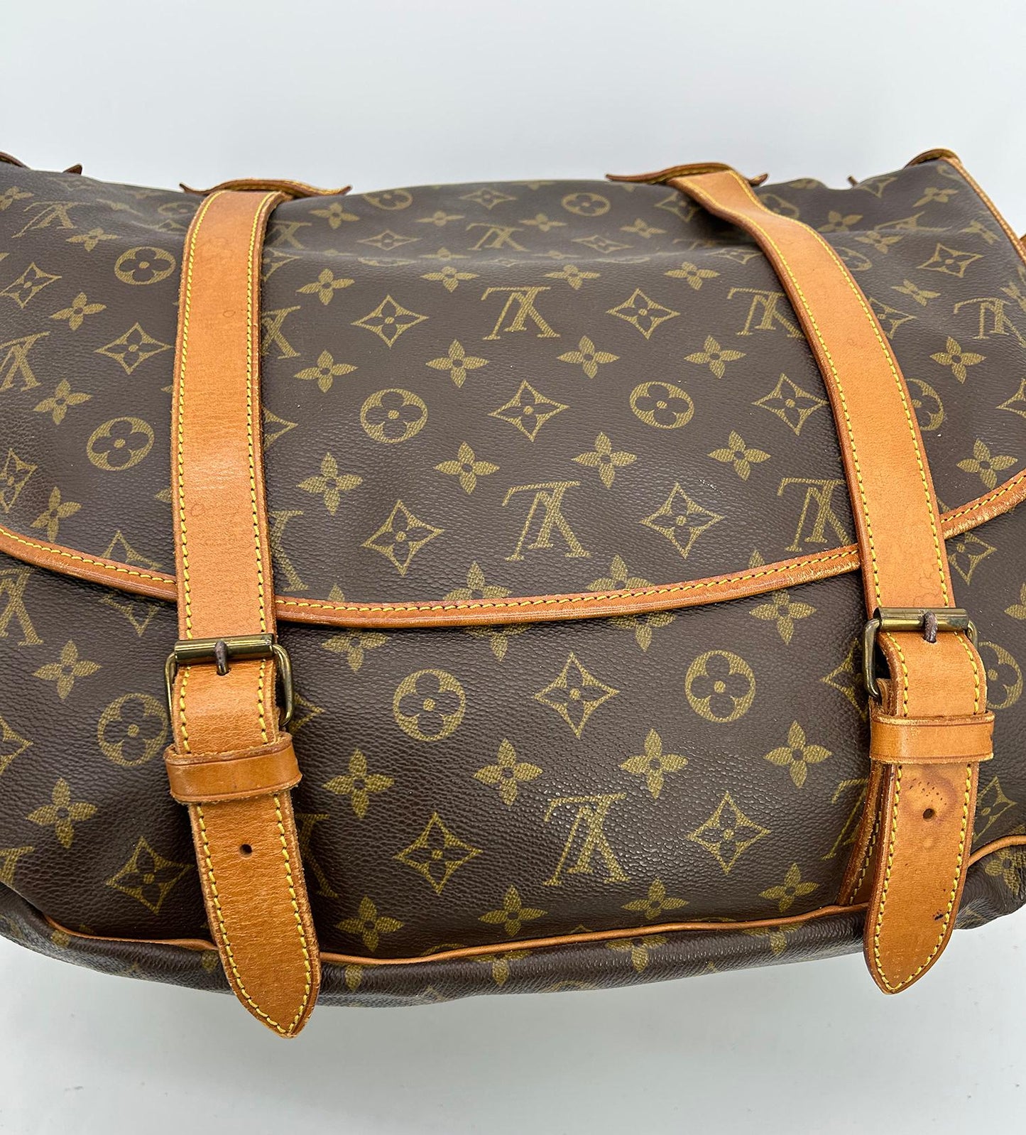 LOUIS VUITTON   Monogram Samur 43 Messenger Shoulder Bag
