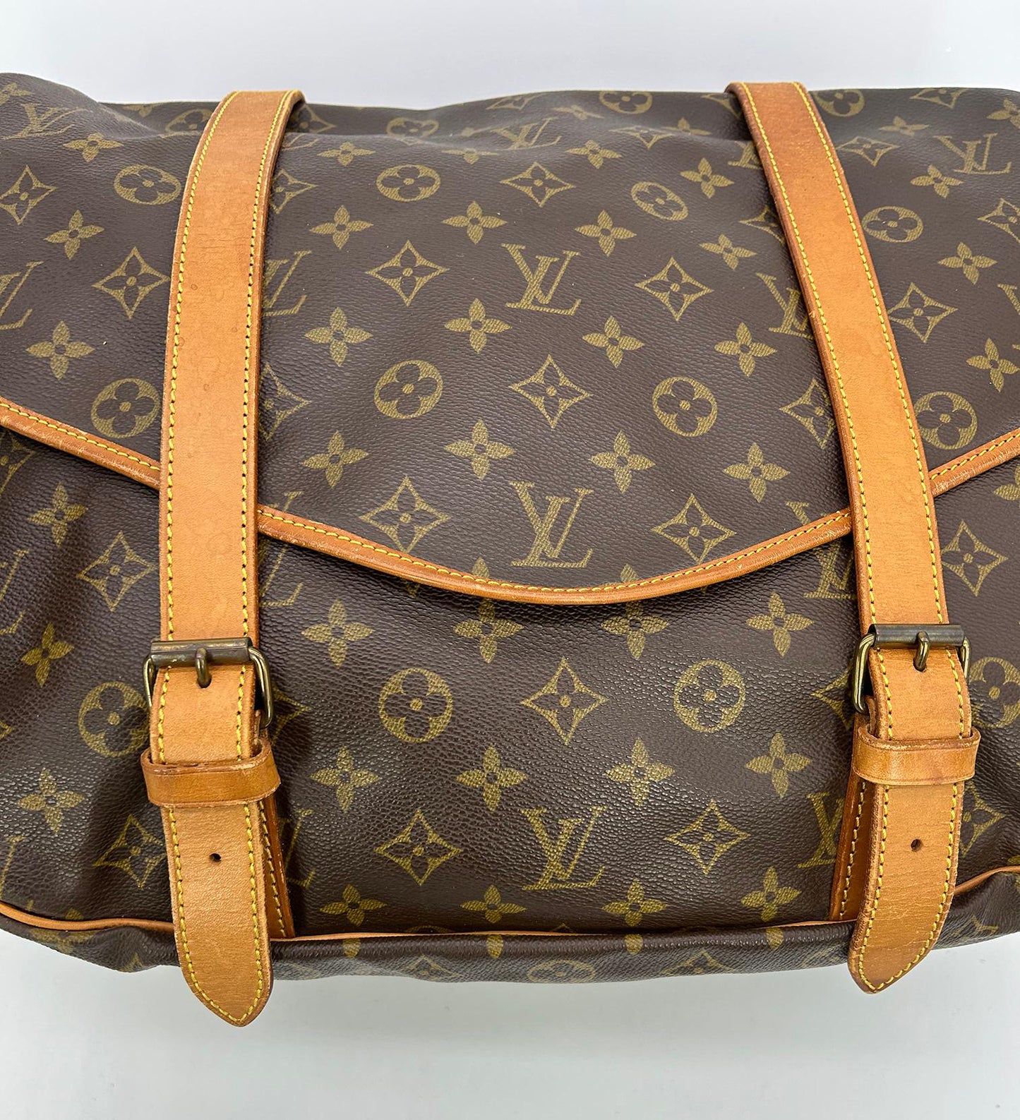 LOUIS VUITTON   Monogram Samur 43 Messenger Shoulder Bag