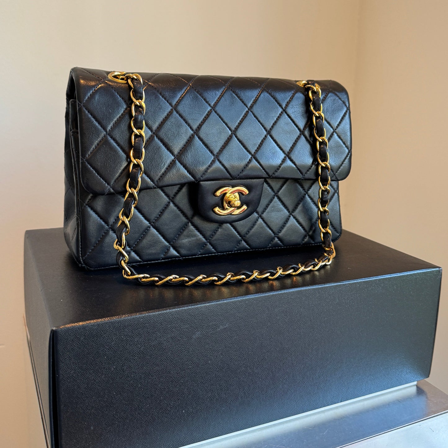 CHANEL CLASSIC SMALL BAG